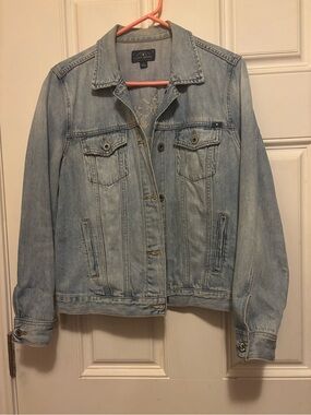 Lucky Brand Light Wash Blue Denim Jacket